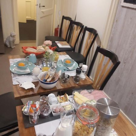 B&B Bij De Sassenpoort 즈볼레 외부 사진