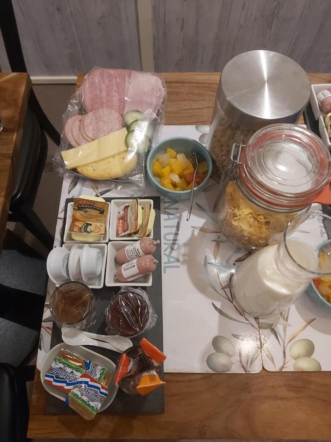 B&B Bij De Sassenpoort 즈볼레 외부 사진