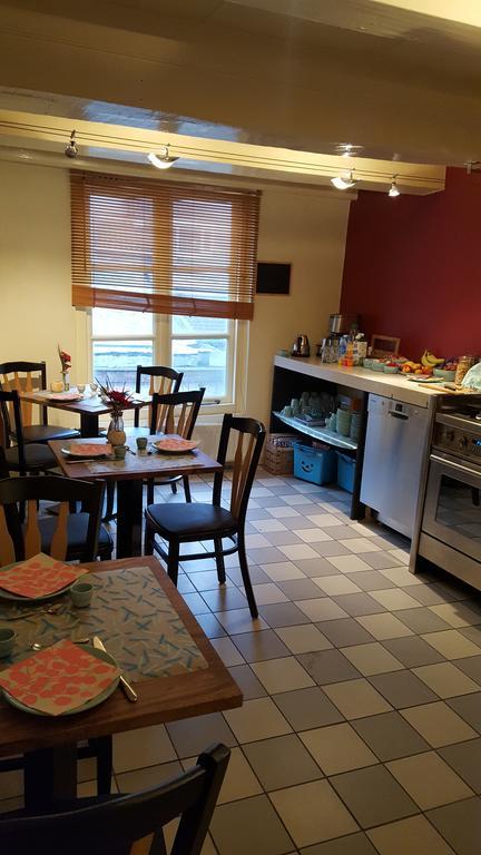 B&B Bij De Sassenpoort 즈볼레 외부 사진