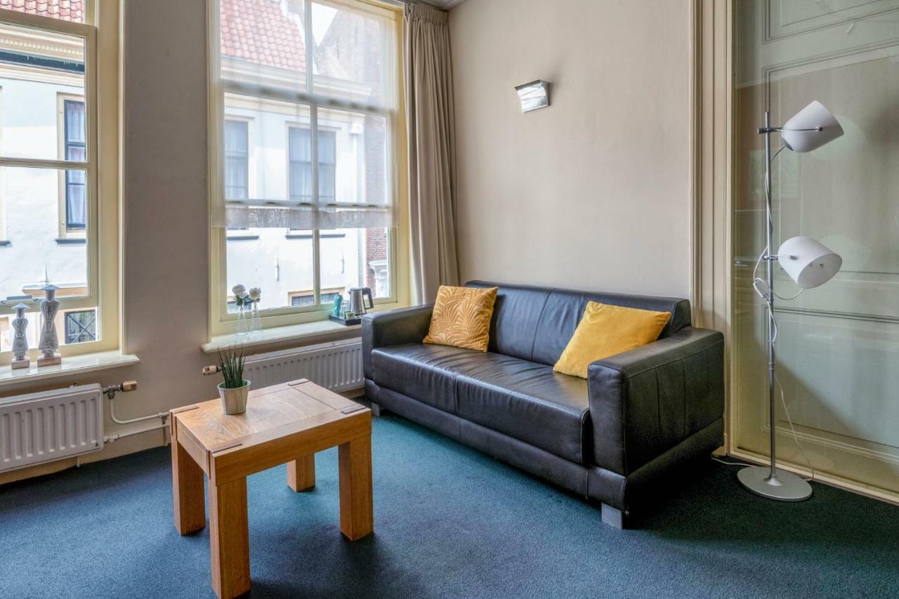 B&B Bij De Sassenpoort 즈볼레 외부 사진