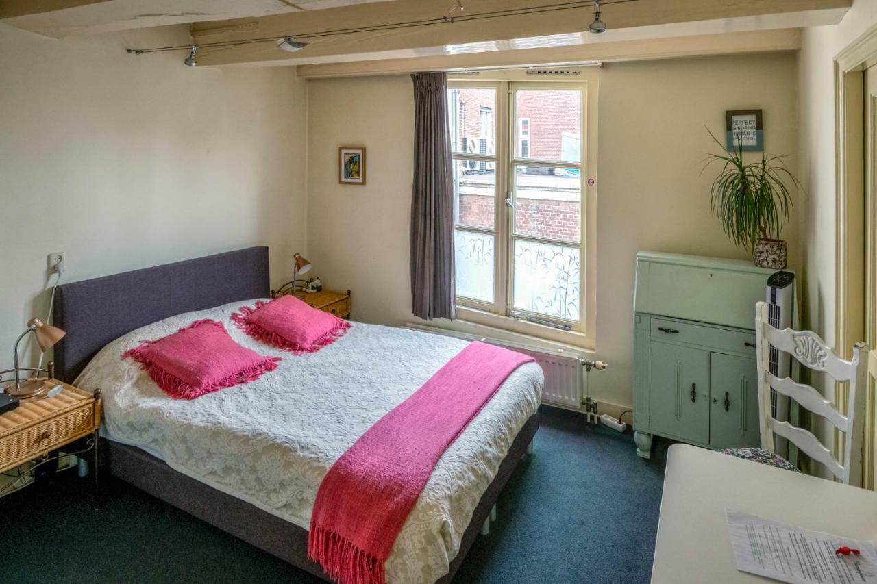 B&B Bij De Sassenpoort 즈볼레 외부 사진
