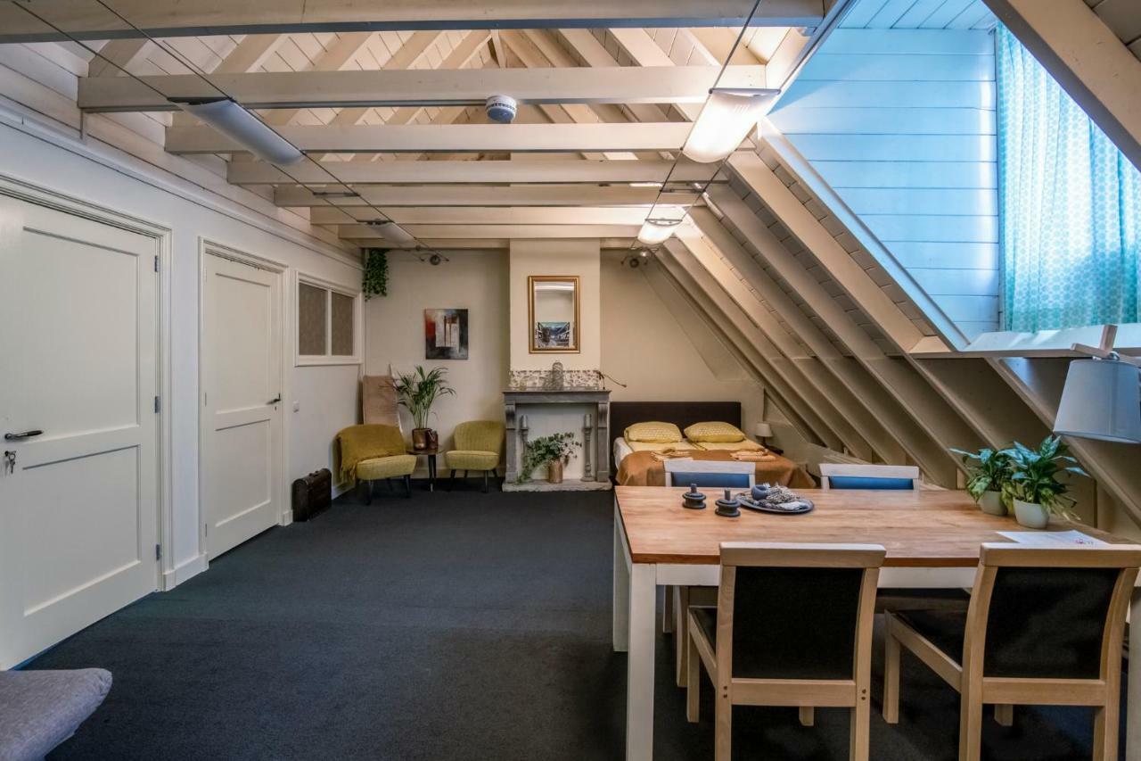 B&B Bij De Sassenpoort 즈볼레 외부 사진